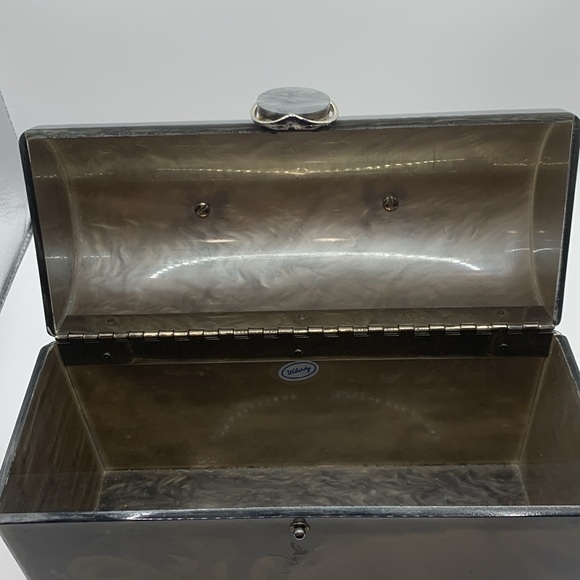 VINTAGE WILARDY GRAY LUCITE LUNCH/ BOX BAG/PURSE CLIP LOCK EXCELLENT CONDITION - Picture 7 of 9